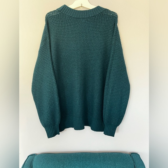 American Eagle 🦅 waffle knit 🧶 sweater - Picture 3 of 4